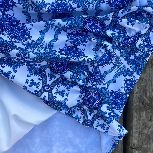 New Venus
Ruched Side Halter Tankini Top - Picture 7 of 10